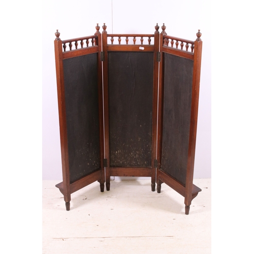 691 - Early 20th century, hand painted mahogany three section fire screen cover with floral design, H 99cm... 