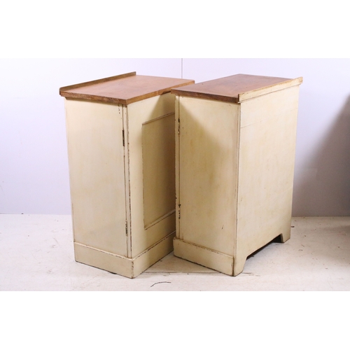 698 - Pair of vintage painted bedside cupboards, each H 75cm, W 52, D 32.5cm