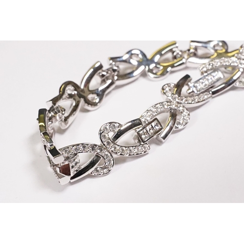 303A - A ladies Swarovski crystal set bracelet.