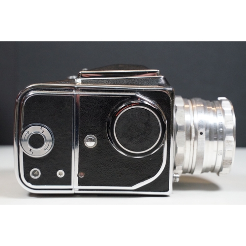 372 - Zenith 80 medium format camera with Vitoflex f2.8 / 80mm lens No.6803296, in leather case with instr... 