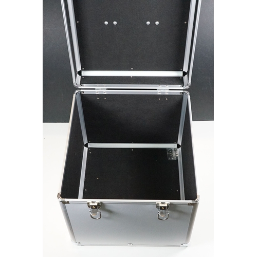 447 - Large metal storage case suitable for vinyl records or other items