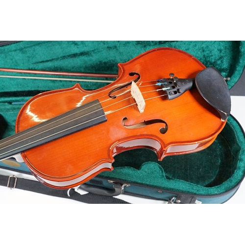 449 - Students violin 'The Sentor Student ST' Length 53cm, in case