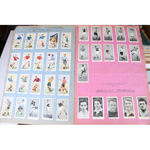 393 - Collection of collectors cards to include Brooke Bond booklets, loose cigarette cards include Wills,... 