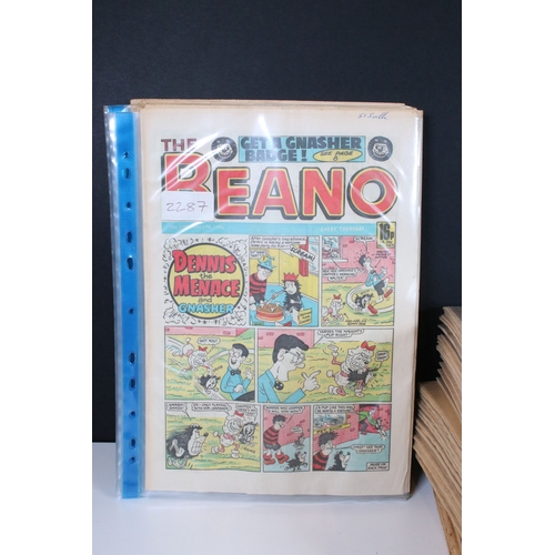 411 - Large collection of 1970s and 1980s Beano comics. 2 boxes.