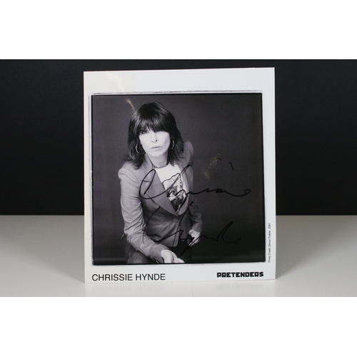 384 - Memorabilia / Autographs - Signed promotional photo of Chrissie Hynde (Pretenders), along with a sig... 