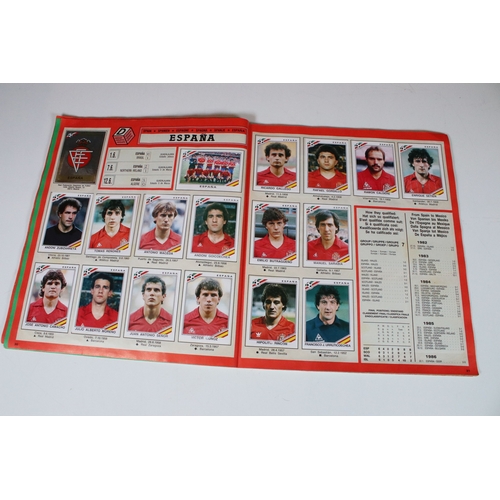 389 - Football Stickers - Panini Mexico 86 World Cup sticker album (complete), plus a Panini Supersport St... 