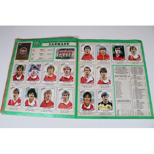 389 - Football Stickers - Panini Mexico 86 World Cup sticker album (complete), plus a Panini Supersport St... 