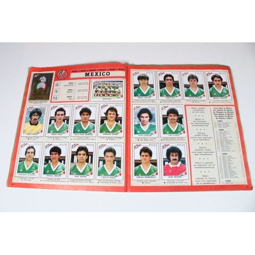 389 - Football Stickers - Panini Mexico 86 World Cup sticker album (complete), plus a Panini Supersport St... 