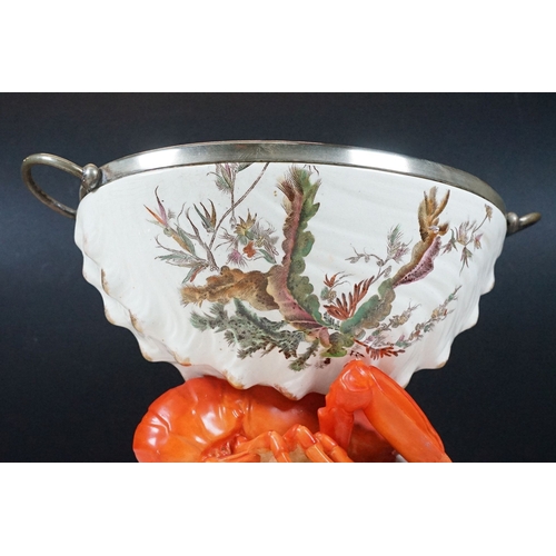 27 - Wedgwood 'Lobster' footed creamware salad bowl, decorated in naturalistic background, modelled as a ... 