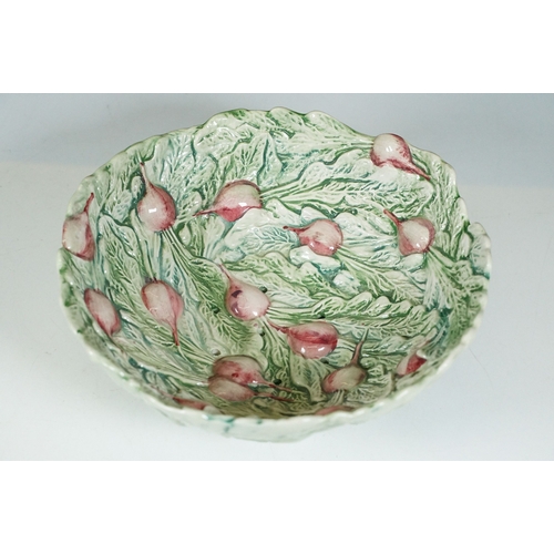 31 - GV Pottery Vintage radish Majolica draining salad bowl, diameter 23.5cm and plate W 26cm D 30cm