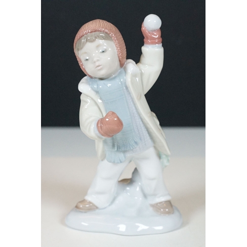 49 - Large collection of Lladro winter themed figurines to include snowman 1438, child with snowballs 816... 