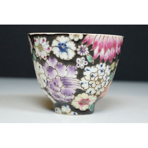 5 - Pair of 19th Century hand enamelled Chinese tea bowls, decorated with florals on a black ground. Bot... 