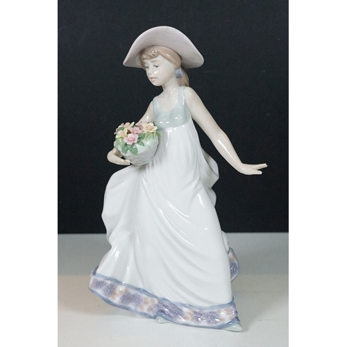 50 - Selection of Lladro lady figurines to include girl with umbrella 7636. Cinderella's lost slipper 482... 