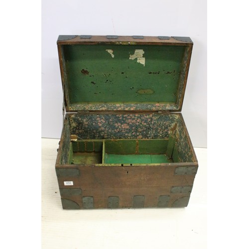 450 - Elkington and Co, London small oak storage box chest with internal compartment, finished to the outs... 