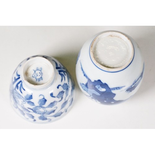 76 - Collection of 19th Century Chinese blue and white ceramics to include an oval dish hand painted with... 