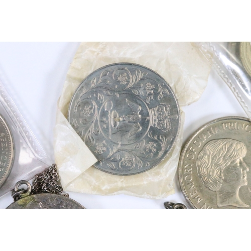 236 - A small collection of British commemorative coins together with two silver Maria Theresa thaler coin... 