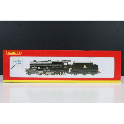 21 - Four boxed Hornby OO gauge Super Detail locomotives to include R2258 BR 4-6-0 Class 5MT locomotive w... 