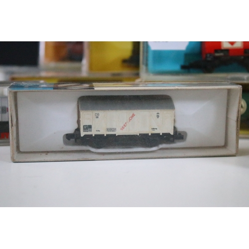 22 - 22 Cased / boxed N gauge items of rolling stock to include Minitrix, Fleischmann, Wrenn & Rapido fea... 