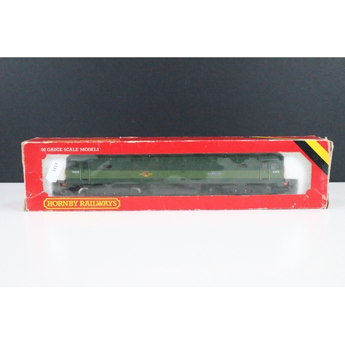40 - Collection of OO gauge locomotives and items of rolling stock to include 2 x boxed locomotives featu... 