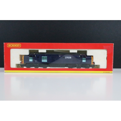 41 - Four boxed Hornby OO gauge locomotives to include R2464 GWR 2-8-0 Class 2800 Locomotive 2847, R2280 ... 
