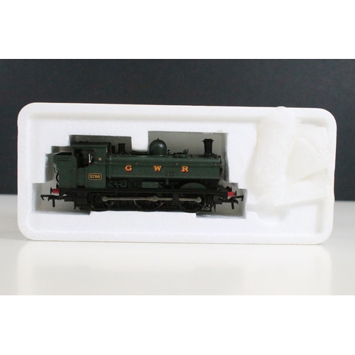 42 - Six boxed Bachmann OO gauge locomotives to include 32-778 Class 37/0 Diesel BR Green Centre Head Cod... 
