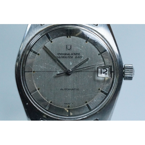 430 - 1960s Universal Geneve Polerouter date wrist watch having a silver dial with baton markers to the ch... 