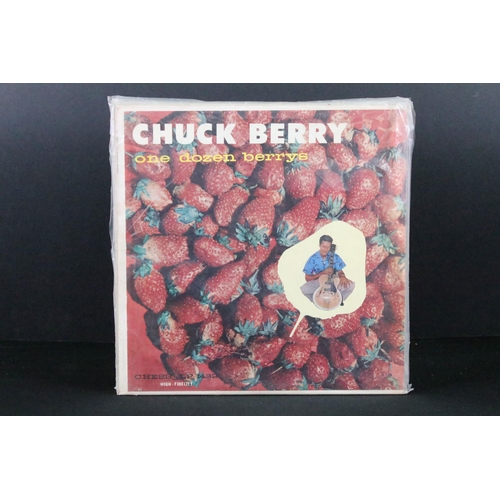 194 - Vinyl - 5 Chuck Berry LPs to include One Dozen Berrys (original US black Chess label), After School ... 