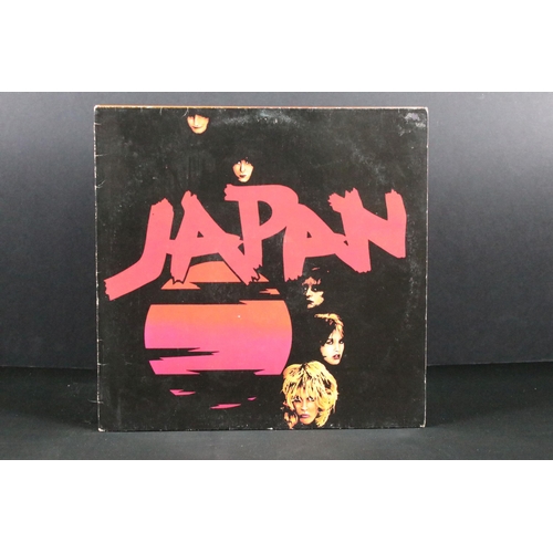 288 - Vinyl - 21 Punk & New Wave LPs & 6 12