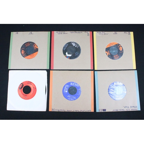 246 - Vinyl - 40 UK and USA pressing by James Brown spanning his career, including releases on King, Bethl... 