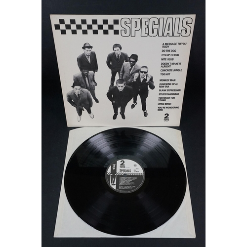 441 - Vinyl - 8 Ska / Reggae / 2 Tone LPs to include The Specials, Madness x 2, Bad Manners, UB40 x 4. At ... 