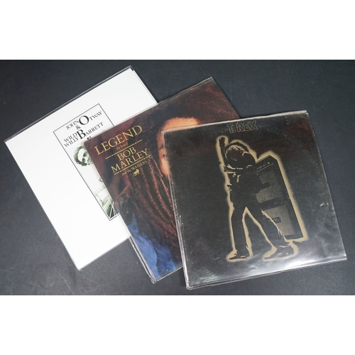 332 - Vinyl - 44 Rock & Pop LPs, 2 box sets (1 cassette box set), 1 12