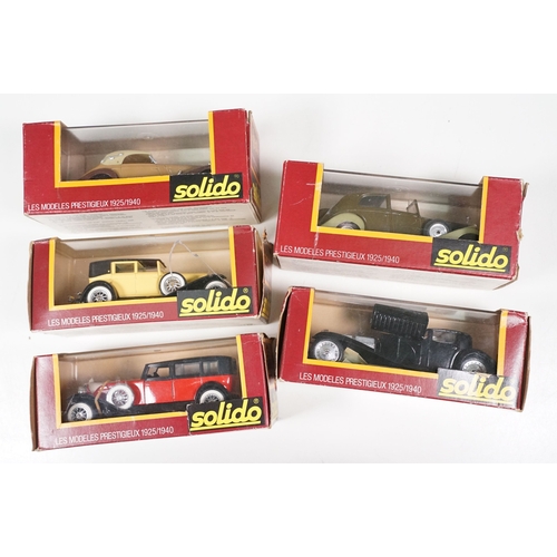 11 Boxed Solido diecast models featuring 6 x Age D'Or models (136,67 ...