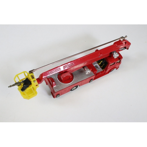 1301 - Two boxed Corgi diecast models to include Gift Set No. 24 / GS24 Commer 3/4 Ton Chassis Construction... 