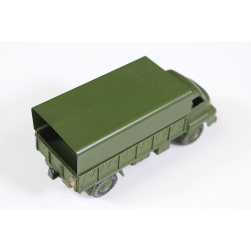 1308 - 19 Boxed Dinky military diecast models to include 2 x 677 Armoured Command Vehicle, 626 Military Amb... 