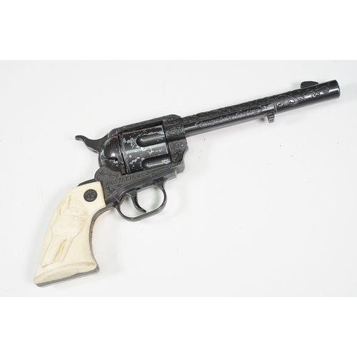 281 - Small collection of toys to include boxed Gee-Wiz Greyhound Racing Game, Merit Space Pilot Super Son... 