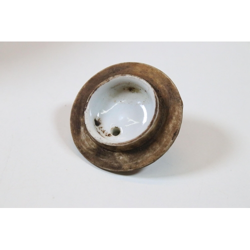 41 - Collection of three Chinese ceramic items to include Late 19th Century Qing Dynasty blue and white v... 