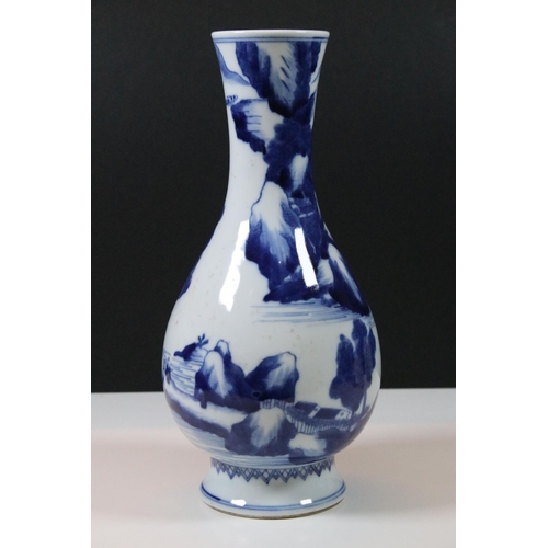 41 - Collection of three Chinese ceramic items to include Late 19th Century Qing Dynasty blue and white v... 