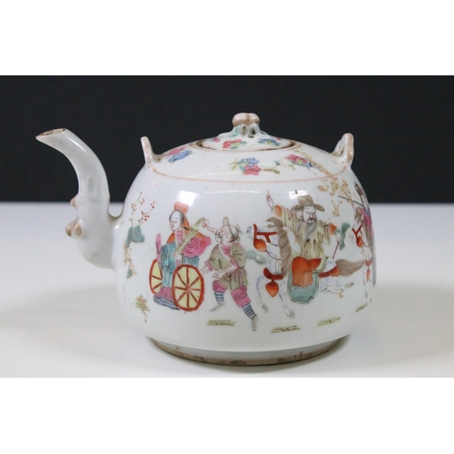 41 - Collection of three Chinese ceramic items to include Late 19th Century Qing Dynasty blue and white v... 