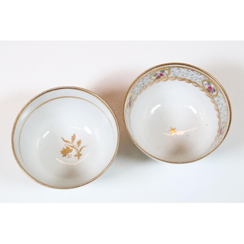 45 - Collection of New Hall ceramics to include gilt pattern coffee and tea set including 1 x teacup and ... 