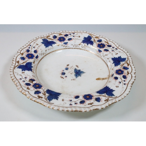 45 - Collection of New Hall ceramics to include gilt pattern coffee and tea set including 1 x teacup and ... 