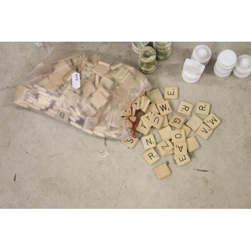 446 - Collection of mixed collectables to include marble chess set with vintage Dutch Scrabble game and Ch... 