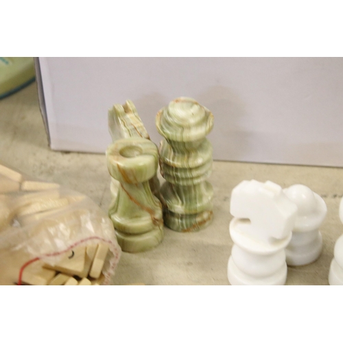 446 - Collection of mixed collectables to include marble chess set with vintage Dutch Scrabble game and Ch... 