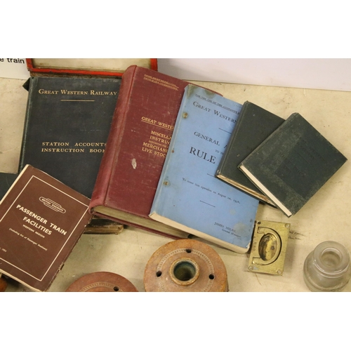 452 - Collection of Great Western Railway related items to include 2 x antique stoneware GWR inkwells, Bew... 