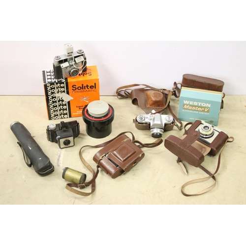 456 - Collection of mixed cameras to include Zenit 3M, Ilford Sporti, Ilford Sportsman, Coronet, etc