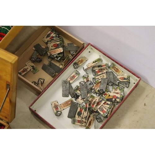 458 - Collection of mixed items to include Attaque Army Battle game figures Circa 1920 (Total of 72 pieces... 