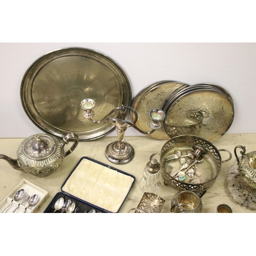 459 - Collection of mixed silver plate and metalware items to include dinner plate coasters, cased EPNS te... 