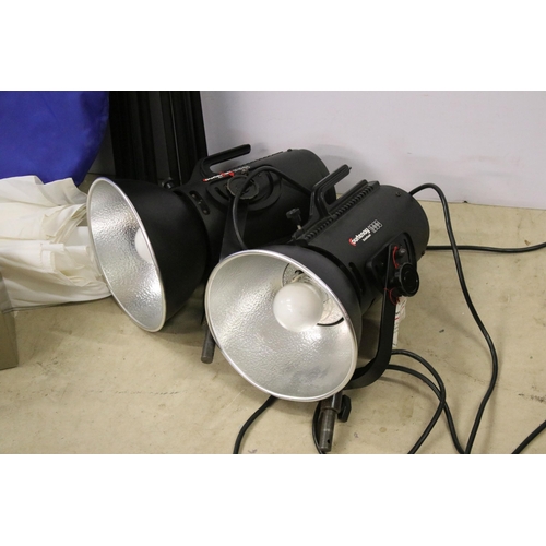 460 - Collection of photographic equipment featuring Cannon T90 fitted with 50mm f/1.8 lens & 2 x Courtney... 