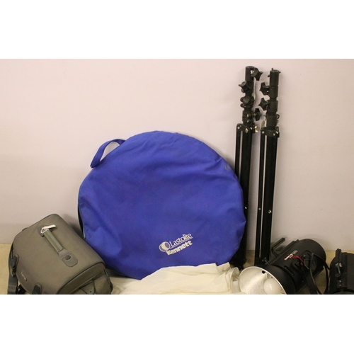 460 - Collection of photographic equipment featuring Cannon T90 fitted with 50mm f/1.8 lens & 2 x Courtney... 