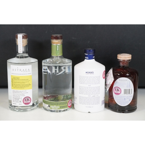 484 - Alcohol - Collection of 12 bottles of gin to include Bombay Sapphire, Roku Japanese Craft Gin, No. 1... 