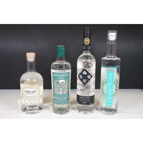 493 - Alcohol - Collection of 16 70cl bottles of gin to include 2 x Brecon Botanicals Gin, Sipsmith London... 
